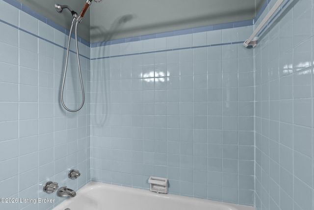 3322 Cawein Way, Louisville, KY 40220