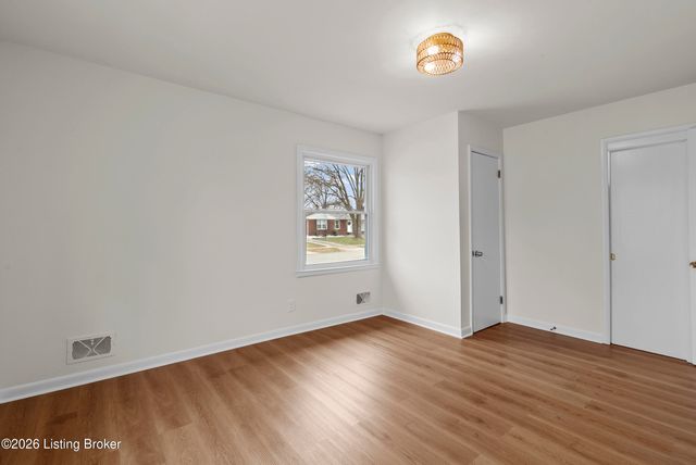 3322 Cawein Way, Louisville, KY 40220