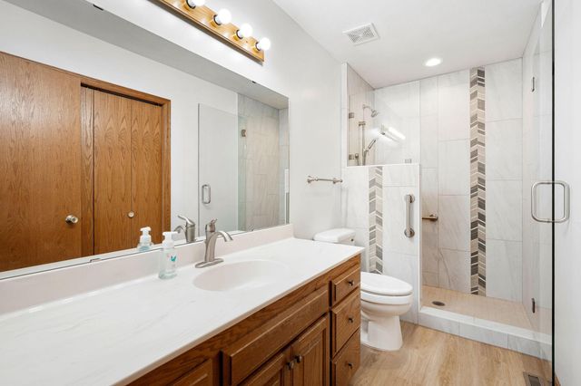 19 13th Street NE, Kasson, MN 55944