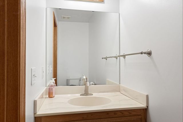 19 13th Street NE, Kasson, MN 55944