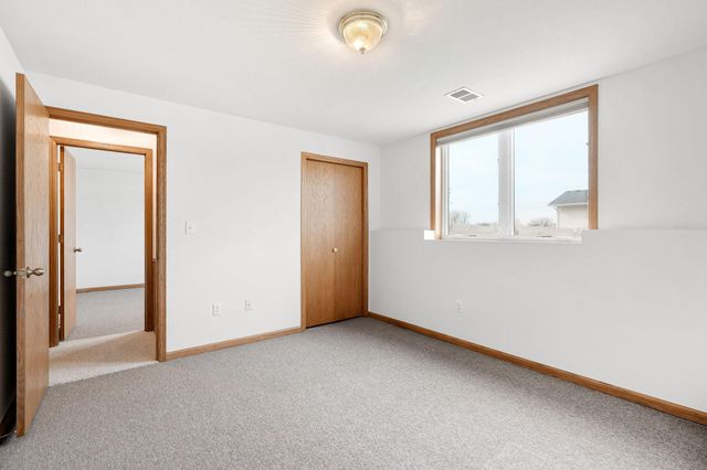 19 13th Street NE, Kasson, MN 55944