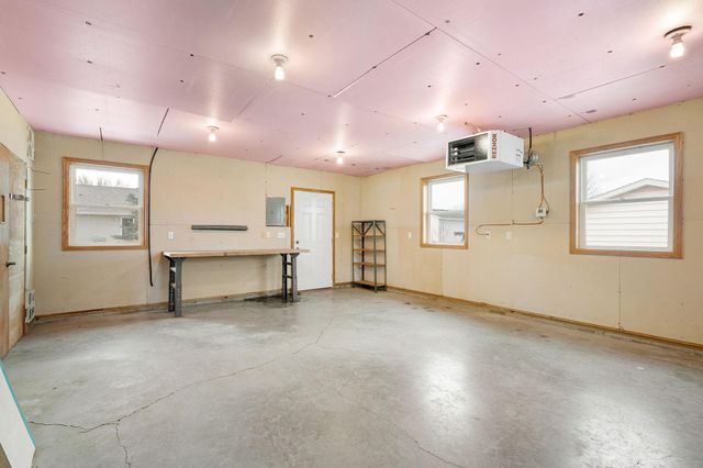 19 13th Street NE, Kasson, MN 55944