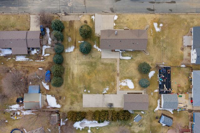 19 13th Street NE, Kasson, MN 55944