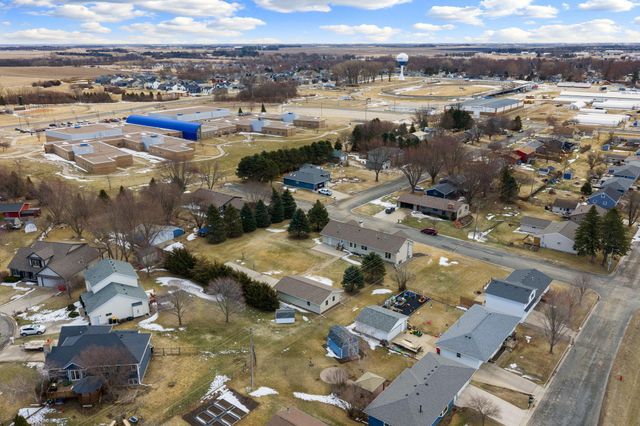 19 13th Street NE, Kasson, MN 55944