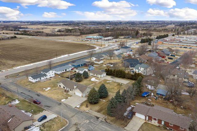 19 13th Street NE, Kasson, MN 55944