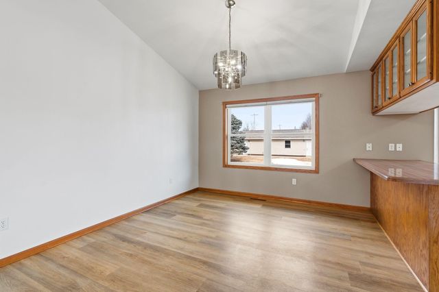 19 13th Street NE, Kasson, MN 55944