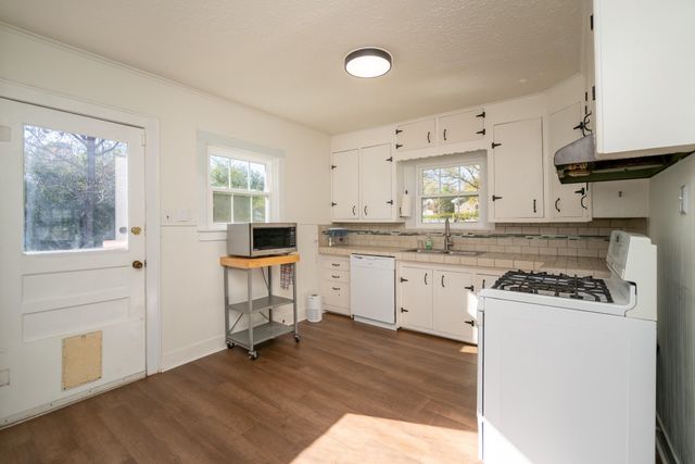 702 E Young St., Longview, TX 75602