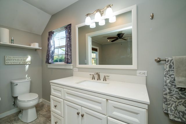 702 E Young St., Longview, TX 75602