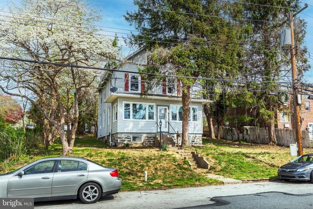 3227 BERKLEY AVE, Drexel Hill, PA 19026