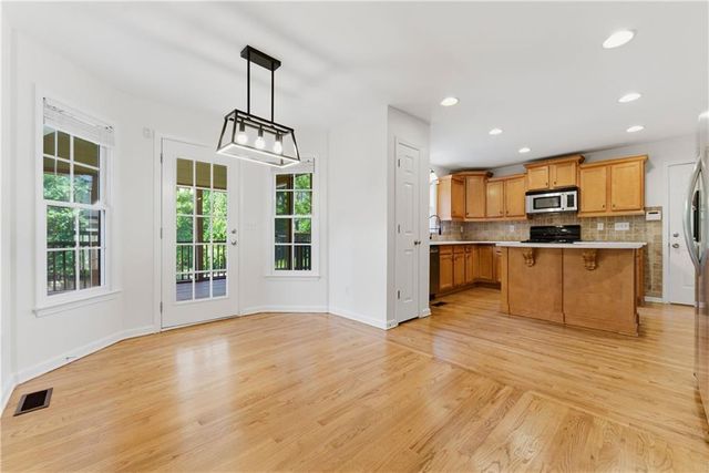 125 W Chestnut Way, Dallas, GA 30132