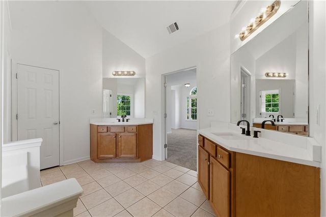 125 W Chestnut Way, Dallas, GA 30132