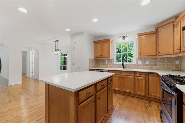 125 W Chestnut Way, Dallas, GA 30132