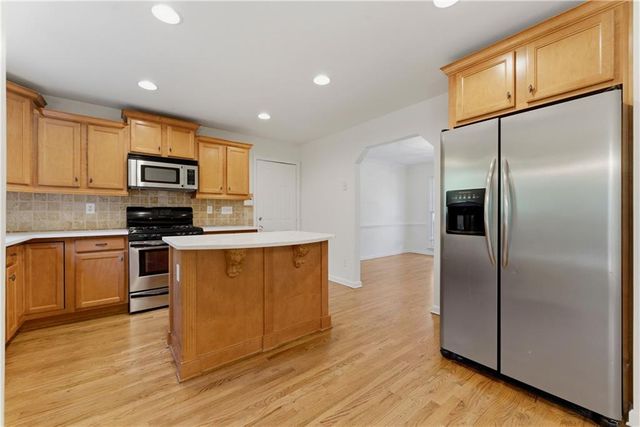 125 W Chestnut Way, Dallas, GA 30132