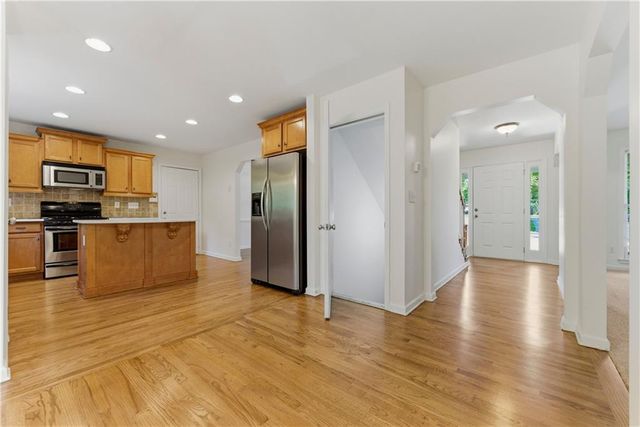 125 W Chestnut Way, Dallas, GA 30132
