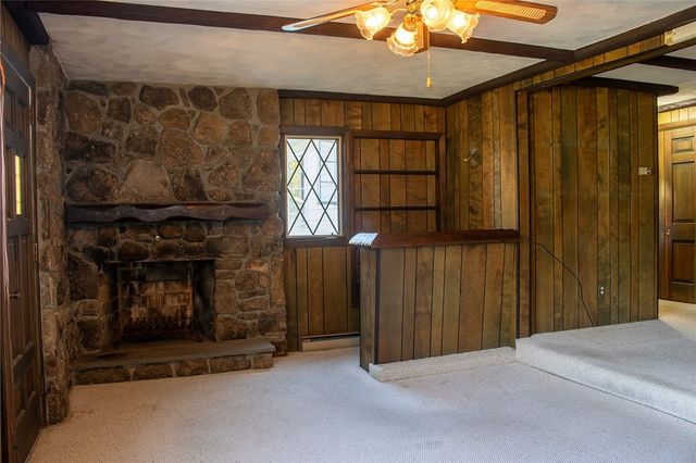 23 Di Ponte Drive, Johnston, RI 02919