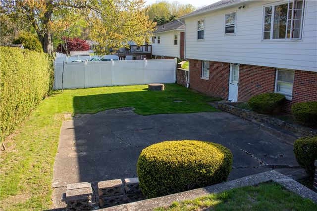 23 Di Ponte Drive, Johnston, RI 02919