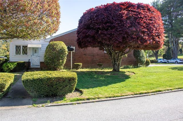 23 Di Ponte Drive, Johnston, RI 02919