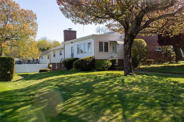 23 Di Ponte Drive, Johnston, RI 02919