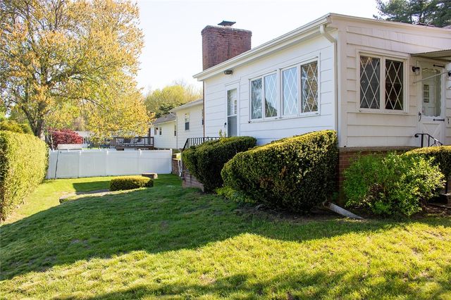 23 Di Ponte Drive, Johnston, RI 02919