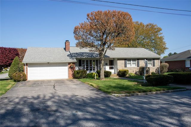 23 Di Ponte Drive, Johnston, RI 02919