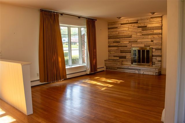 23 Di Ponte Drive, Johnston, RI 02919