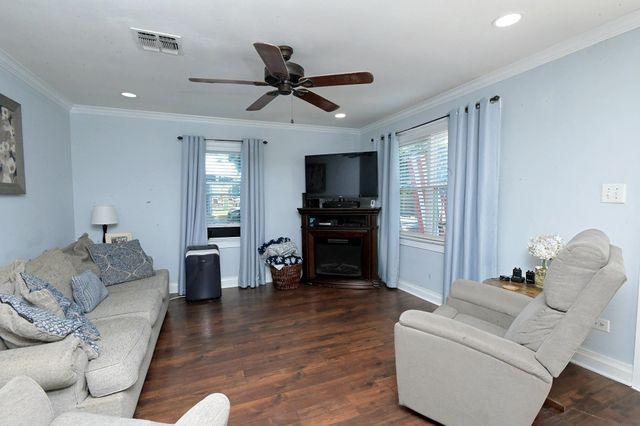 522 St Charles St, Thibodaux, LA 70301