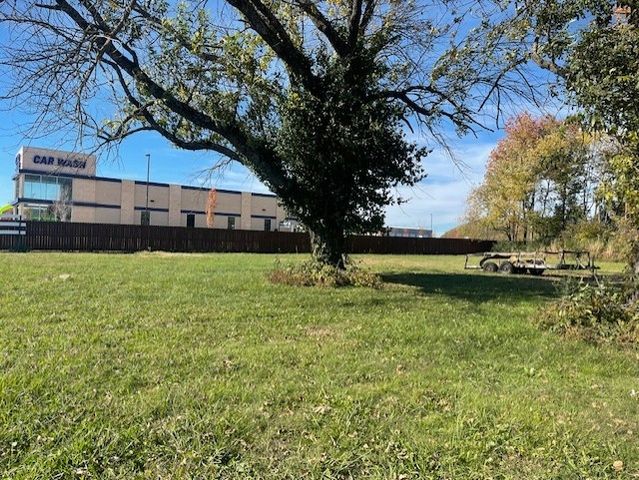 901 SE Walton Boulevard, Bentonville, AR 72712