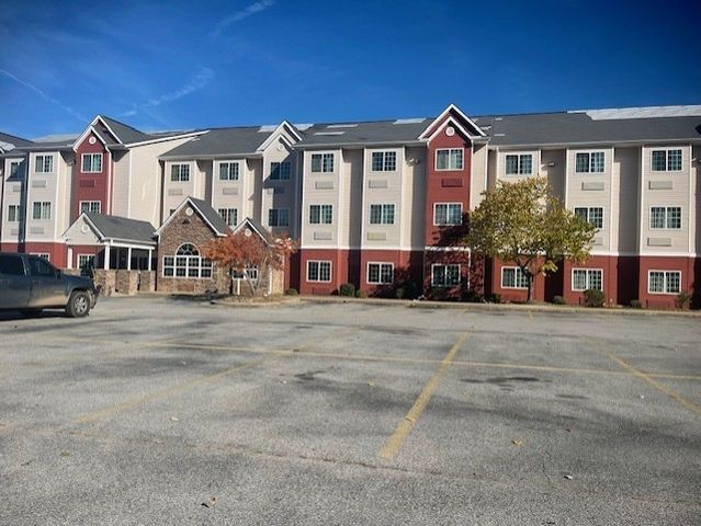 901 SE Walton Boulevard, Bentonville, AR 72712