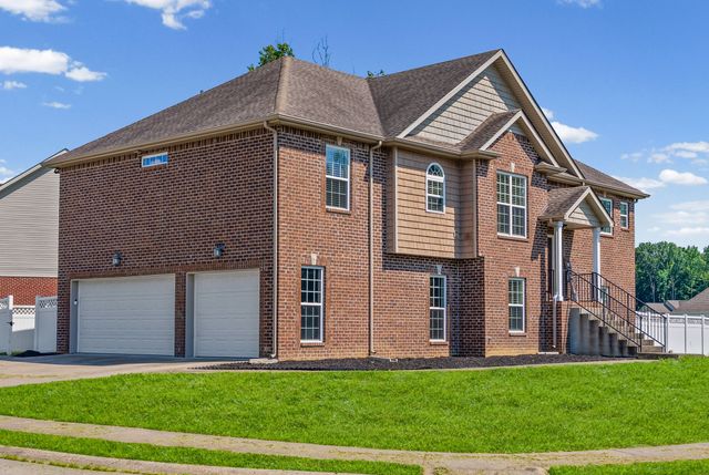 598 Press Grove Dr, Clarksville, TN 37043