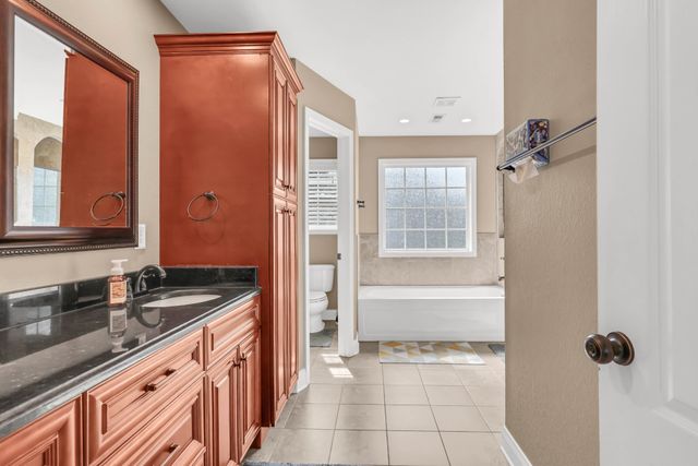 598 Press Grove Dr, Clarksville, TN 37043