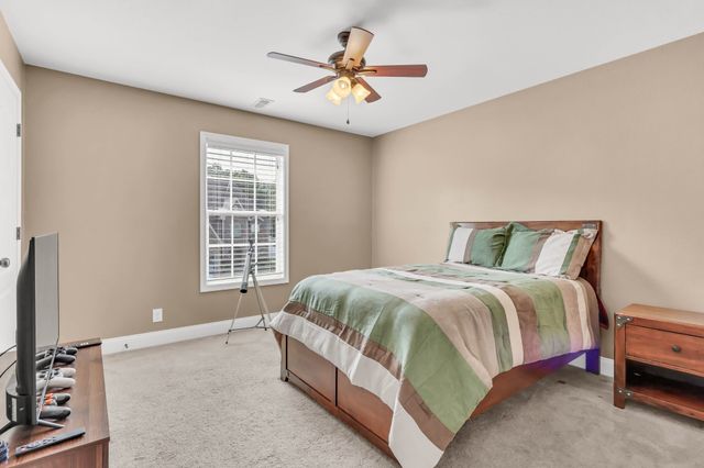 598 Press Grove Dr, Clarksville, TN 37043