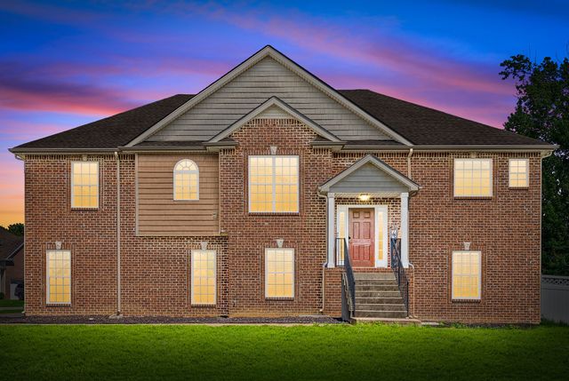 598 Press Grove Dr, Clarksville, TN 37043