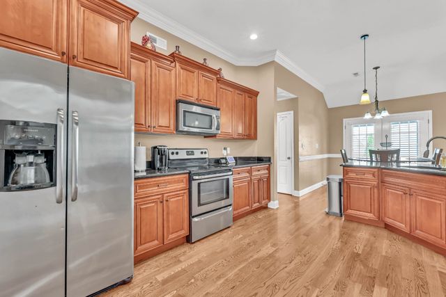 598 Press Grove Dr, Clarksville, TN 37043