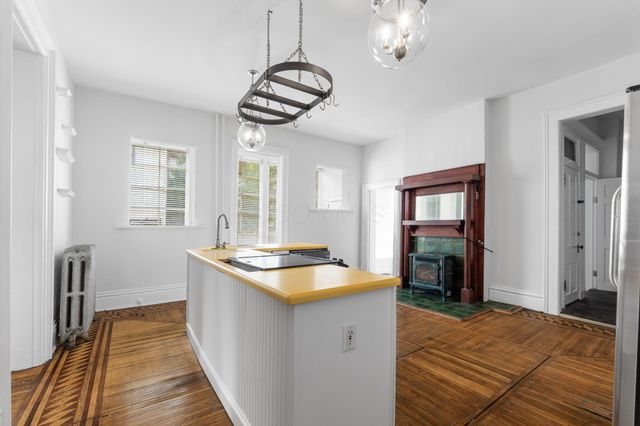 63 Smith Place, Columbus, OH 43201