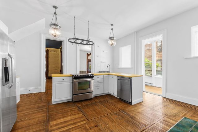 63 Smith Place, Columbus, OH 43201