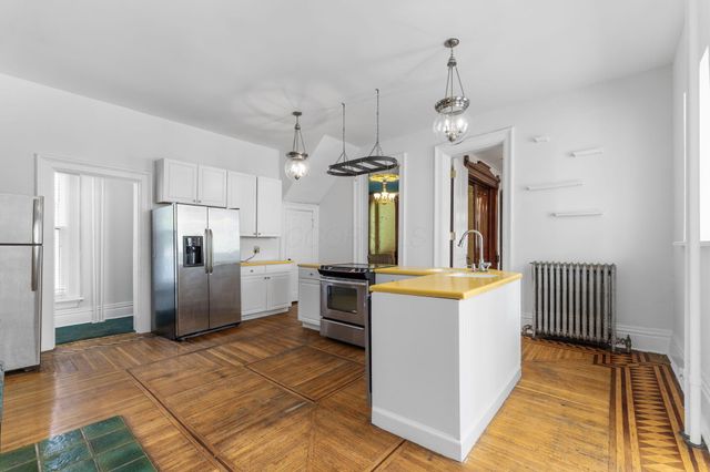 63 Smith Place, Columbus, OH 43201