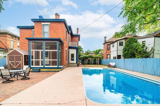 63 Smith Place, Columbus, OH 43201