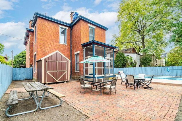 63 Smith Place, Columbus, OH 43201