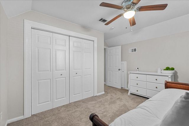 15431 Wandering Trail, Friendswood, TX 77546