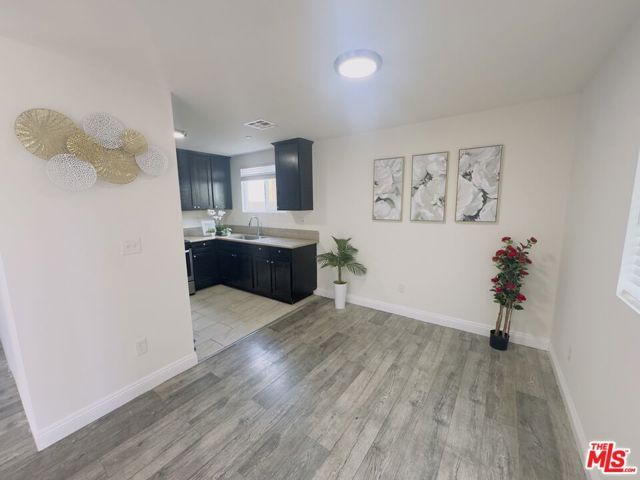 2436 E 115th Place 2434, Los Angeles, CA 90059