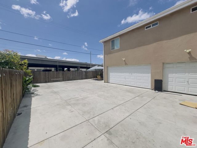 2436 E 115th Place 2434, Los Angeles, CA 90059
