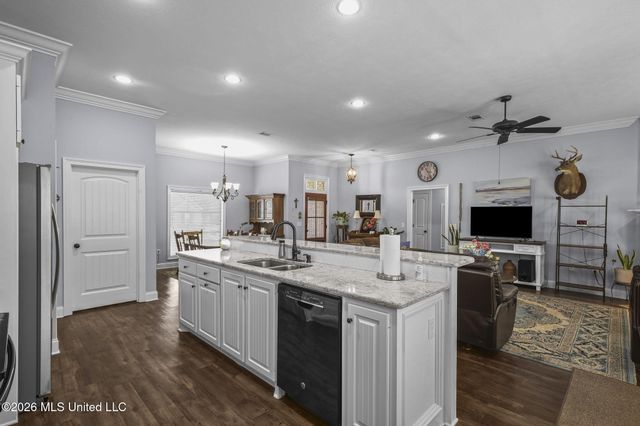 518 Westfield Drive, Pearl, MS 39208