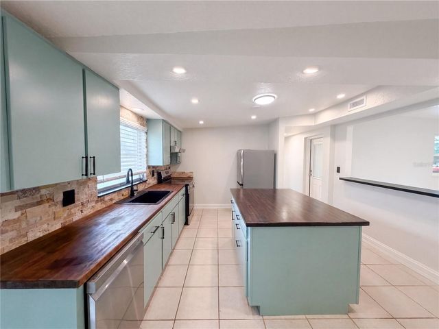 119 LANTERN LANE, Winter Haven, FL 33884