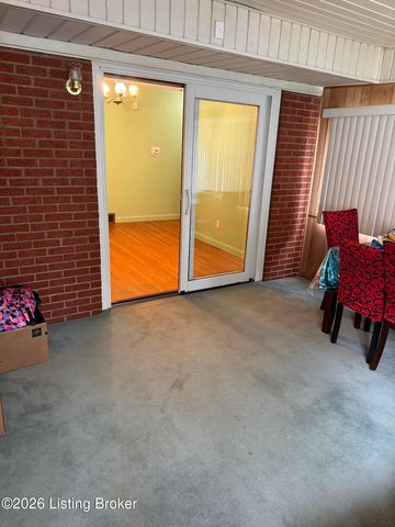 2237 Thurman Dr, Louisville, KY 40216