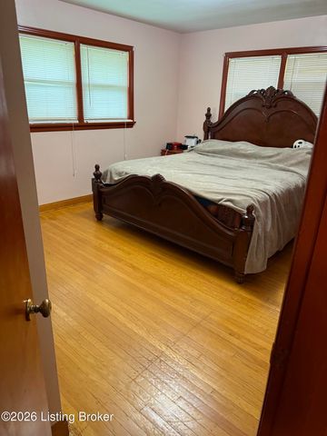2237 Thurman Dr, Louisville, KY 40216