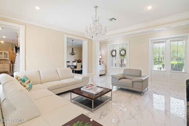 115 Westfield Drive, Lafayette, LA 70503