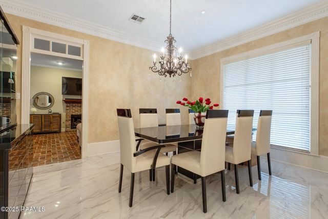 115 Westfield Drive, Lafayette, LA 70503