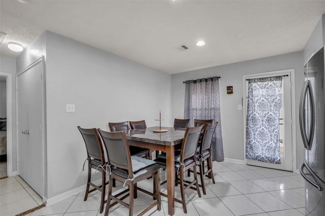 539 Silky Leaf Drive, Houston, TX 77073