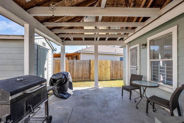 539 Silky Leaf Drive, Houston, TX 77073