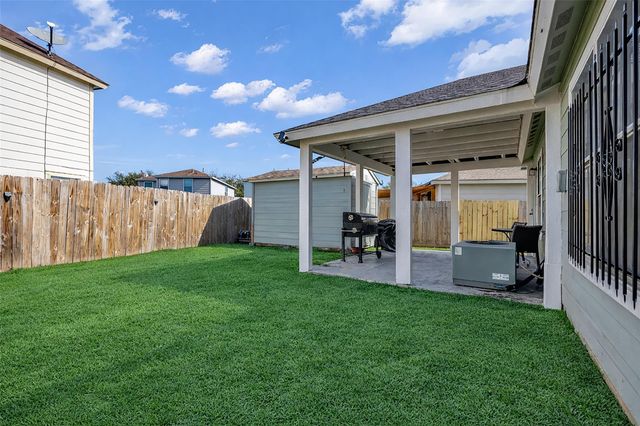 539 Silky Leaf Drive, Houston, TX 77073